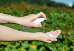 使用防曬噴霧也要注意保護肺部！??！